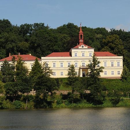 Penzion Zámek Rozsochatec Kültér fotó